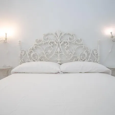 Montera Apartment *