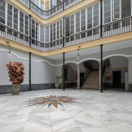 Montera Apartment *